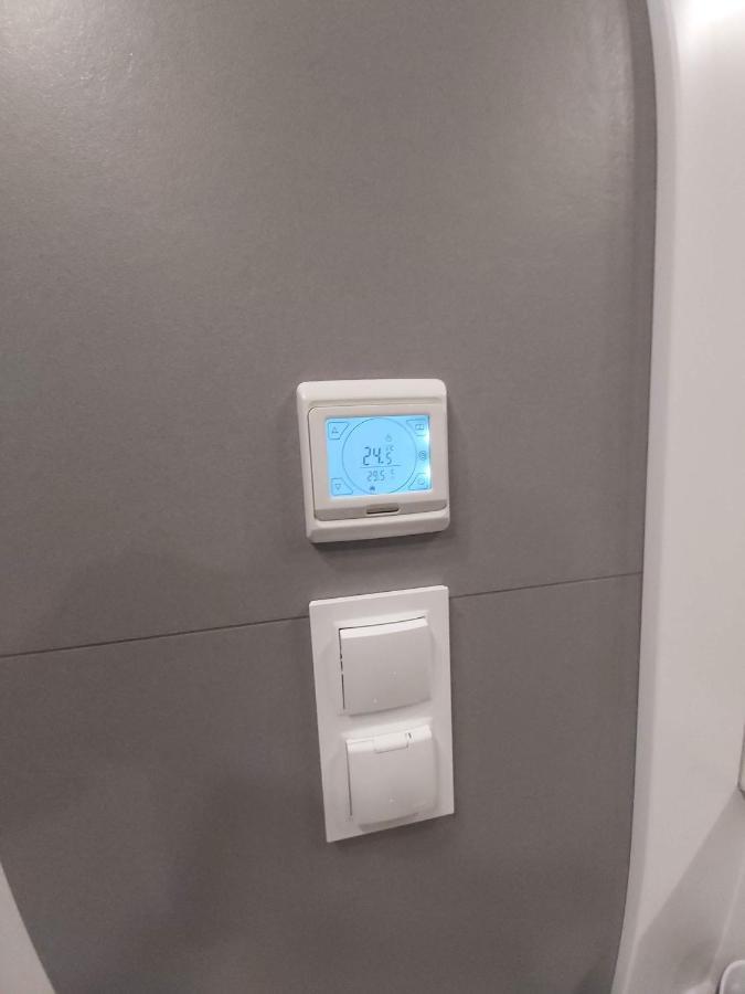 Wizjonerow Luxury Apartment & Garage クラクフ エクステリア 写真